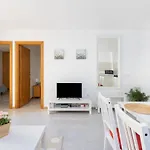 Home2book Dream Blue Coast Sun Fanabe 阿德耶